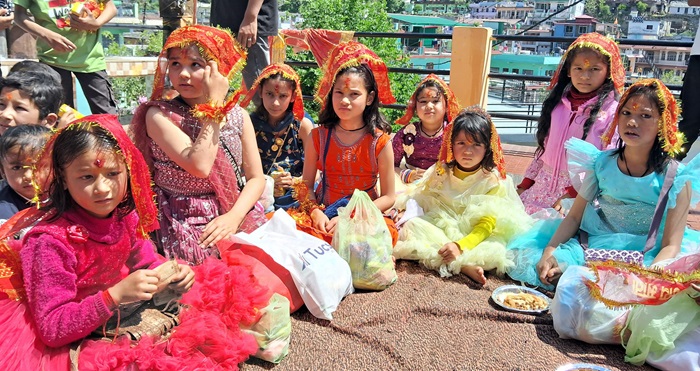 कन्याओं का पूजन