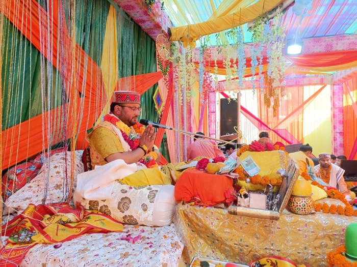 प्रसिद्ध कथावाचक आचार्य शंभू प्रसाद पांडे