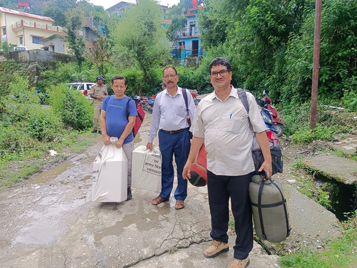चमोली: त्रिस्तरीय पंचायत चुनाव की द्वितीय चरण की तैयारी पूरी, 1480 प्रत्याशियों के भाग्य का होगा फैसला–