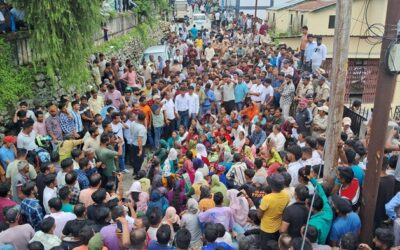 चमोली: बांजबगड़ गांव के मनोज की मौत पर गोपेश्वर में उबाल, देखें वीडियो–