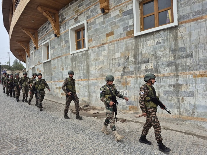 चमोली: बदरीनाथ धाम में पुलिस के साथ तीर्थयात्रियों की मददगार बनेगी भारतीय सेना–