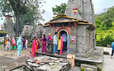 आस्था: सावन के अंतिम सोमवार पर शिवालयों में उमड़े श्रद्धालु, जला​भिषेक कर मांगी मनौतियां–