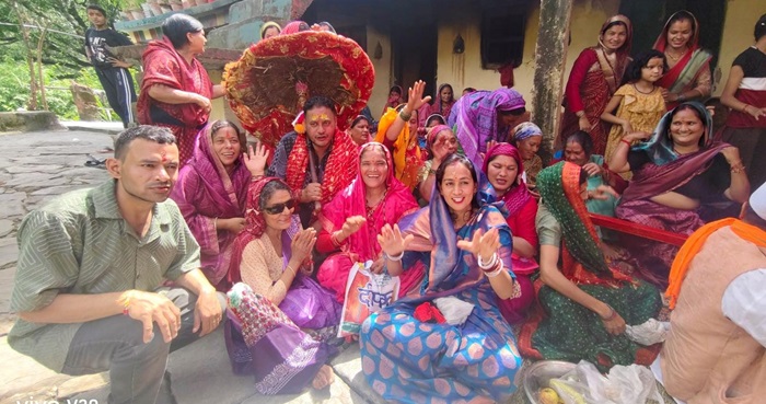 आस्था