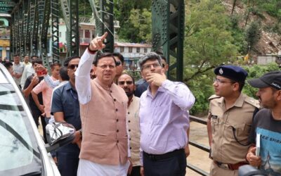 आपदा की घड़ी: मुख्यमंत्री हो तो धामी जी जैसा, थराली में आपदा प्रभावितों को देख रुकवाया काफिला, तोड़ा प्रोटोकॉल–