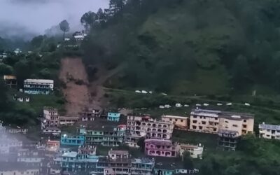 चमोली: थराली के टुनरीगदेरे का जलस्तर बढ़ने से चेपड़ों बाजार हुआ मलबे में तब्दील, एक युवती लापता–