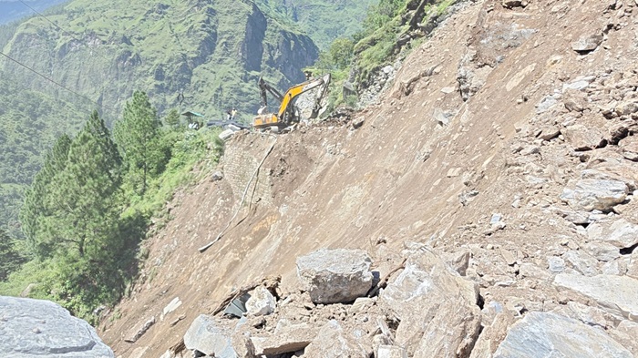 हाईवे बंद