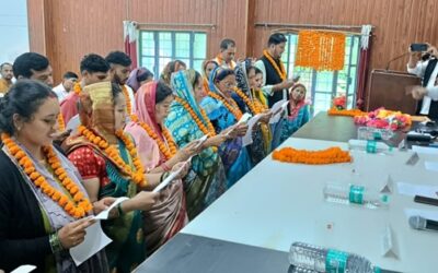 चमोली: चमोली में छह ब्लॉक प्रमुखों के साथ क्षेत्र पंचायत सदस्यों ने ली शपथ–