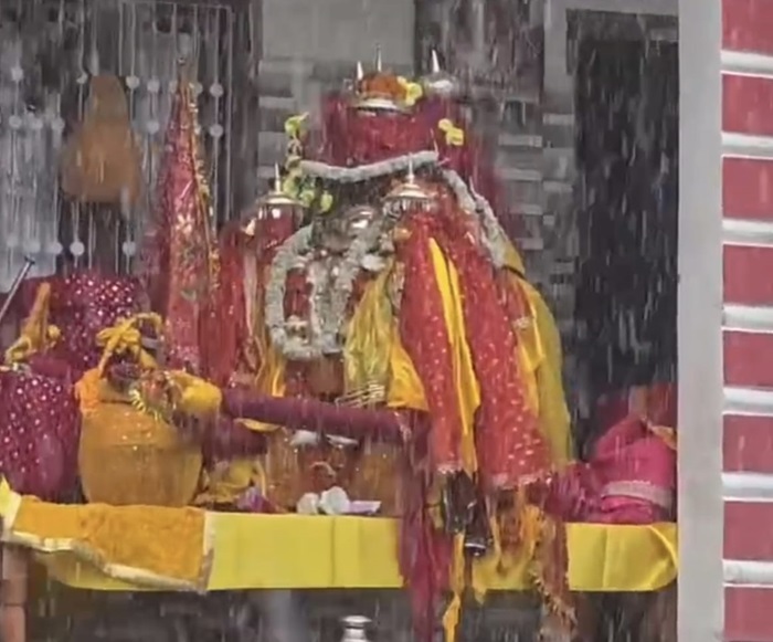 आस्था