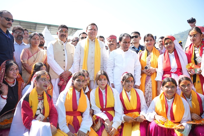 आगाज: मुख्यमंत्री पुष्कर सिंह धामी ने किया नौ दिवसीय सहकारिता मेले का शुभारंभ–