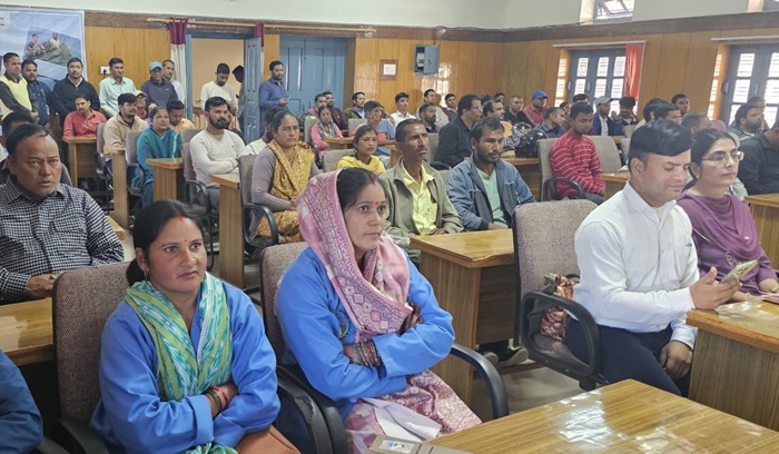 चमोली: भारत के सौ जनपदों में चमोली जनपद भी है शामिल, पीएम धन धान्य कृषि योजना का हुआ शुभारंभ, चिंतन शिविर हुआ–