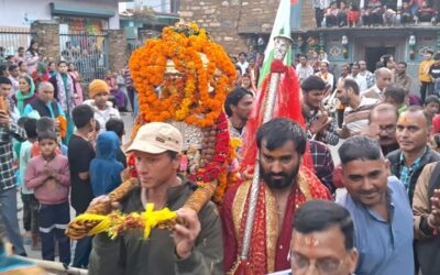 आस्था: जयकारों के साथ शीतकाल के लिए बंद हुए चतुर्थ केदार रुद्रनाथ के कपाट, सुबह ब्रह्म मुहुर्त में शुरू हुई पूजा अर्चनाएं, विधि विधान के साथ कपाट किए गए बंद–