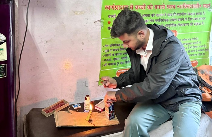 चमोली: आयुक्त एवं अपर आयुक्त के निर्देश पर औष​धि निरीक्षक ने किया दवा दुकानों का निरीक्षण–