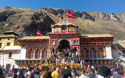 आस्था: बदरीनाथ धाम के कपाट बंद होने की प्रक्रिया हुई शुरू, गणेश मंदिर के कपाट हुए बंद–