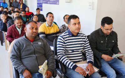 चमोली: कोषागार चमोली ने जागरुकता​शिविर में पेंशनरों और अ​धिकारियों को दी वि​भिन्न जानकारियां–