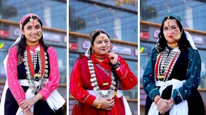 गढ़वाली परिधान में डीएम, मेयर व आयुक्त-