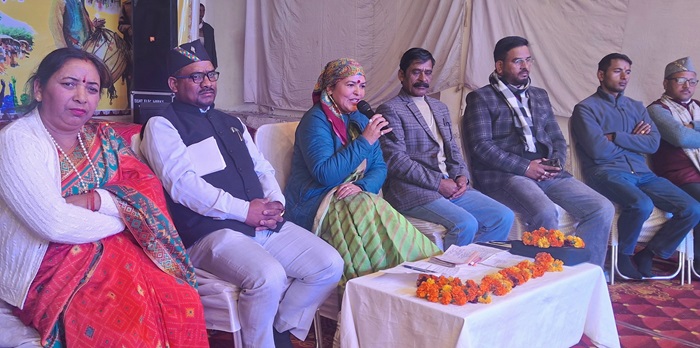 बंड मेले में कवि सम्मेलन: भारत माता का वीर सपूतों उठ जावा तलवार उठावा..–