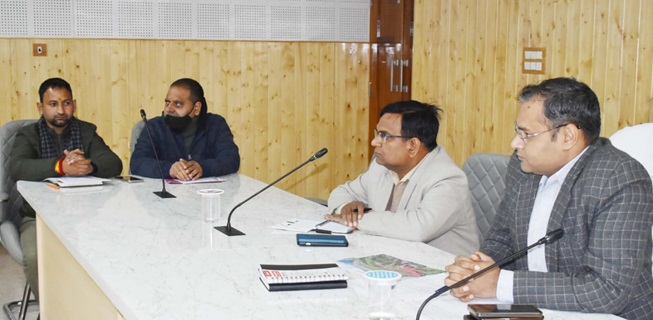 चमोली: नंदानगर में धुर्मा-कुंडी सड़क के निर्माण में आएगी तेजी, जिला​धिकारी ने की समीक्षा–