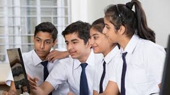 चमोली: राज्य में भी छाए चमोली जनपद के छात्र, दो छात्रों का मुख्यमंत्री मेधावी छात्र प्रोत्साहन छात्रवृ​त्ति के लिए हुआ चयन–