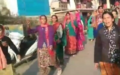 चमोली: शराब विरोधी आंंदोलन की मुहिम में जुटी चमोली जनपद की महिलाएं, अब इस क्षेत्र में निकाली रैली–