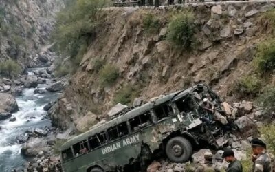 दुखद: सड़क पर जमा पाला बना काल, जम्मू-कश्मीर के डोडा जिले में हुई वाहन दुर्घटना में 10 जवान शहीद–