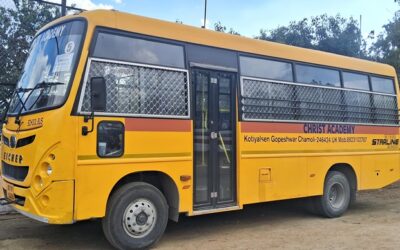 चमोली: क्राइस्ट एकेडमी कोठियालसैंण की इन बसों पर लगाओ लगाम, कहीं और की न ले लें जान–