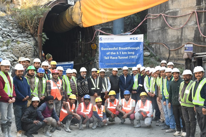 सफलता की मिसाल: 444 मेगावाट वीपीएचईपी, पीपलकोटी की टेल रेस टनल का सफलतापूर्वक हुआ ब्रेकथ्रू–