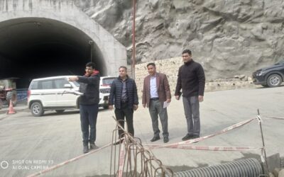 रुद्रप्रयाग: लोक निर्माण विभाग के अपर सचिव विनीत कुमार ने परखीं व्यवस्थाएं–