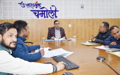 चमोली: मुख्य विकास अधिकारी डॉ अभिषेक त्रिपाठी ने ली सड़क सुरक्षा समिति की बैठक–