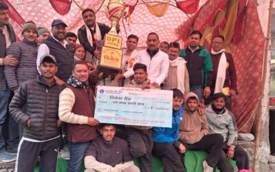 चमोली: गाड़ी एकादश ने अपने नाम किया दुर्मीताल ​शिव कुपाणी का ​खिताब, मनाया जश्न–