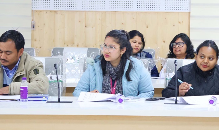 चमोली: जिलाधिकारी ने बैंक अ​धिकारियों को दिए निर्देश, फसल बीमा का काश्तकारों को दें लाभ–