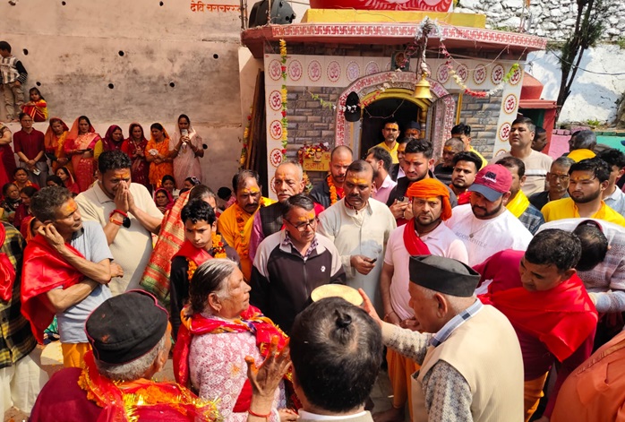 चमोली: नए पश्वा पर अवतरित हुई नंदप्रयाग की मां चंडिका, भक्तों को दिए दर्शन–