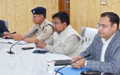 चमोली: जिला​धिकारी गौरव कुमार ने पूर्ति अधिकारी को जारी किया कारण बताओ नोटिस–