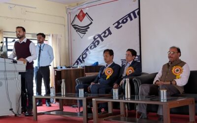 चमाेली: अत्यधिक फोन देखना ड्रग्स से भी ज्यादा खतरनाक, काउंसलिंग में बोले वक्ता–