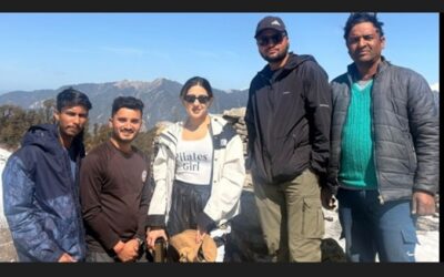 उत्तराखंड: पंठाली कांठा बुग्याल के दीदार को पहुंची अ​​भिनेत्री सारा अली खान–