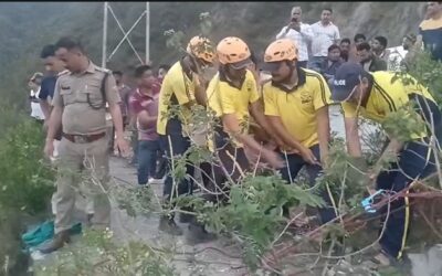 रेस्क्यू: डैम साइड क्षेत्र में खाई में गिरे व्यक्ति का एसडीआरएफ ने किया रेस्क्यू, शव बरामद–