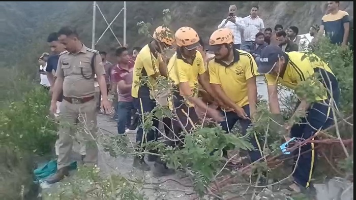 एसडीआरएफ ने किया रेस्क्यू