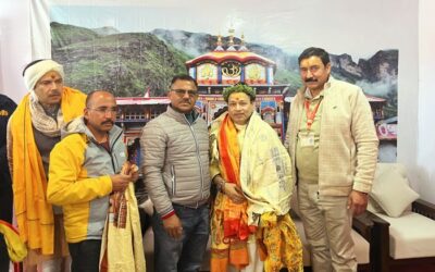 आस्था: बदरीनाथ धाम के दर्शनों को पहुंचे सूफी गायक कैलाश खैर–