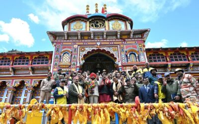 जय बदरीनाथ: राज्यपाल लेफ्टिनेंट जनरल गुरमीत सिंह ने किए बदरीनाथ भगवान के दर्शन–