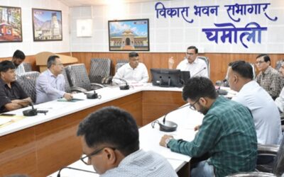 चमोली: मुख्यमंत्री घोषणाओं की प्रगति समीक्षा में अधिकारियों को दिए आवश्यक निर्देश–