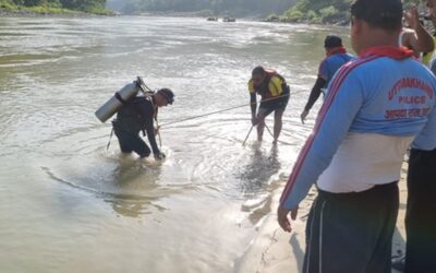 उत्तराखंड: चेतावनी बोर्ड देखे बिना प्रतिबंधित घाट पर नहाने पहुंचा दिल्ली का युवक, गंगा में डूबा–