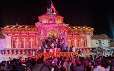 चमोली: बदरीनाथ मंंदिर के गर्भगृह में माइक्रो कैमरा लेकर पहुंचा श्रद्धालु, पुलिस ने रिकॉर्ड किया डिलीट–