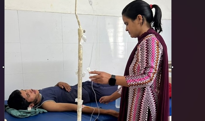 अस्पताल में उपचाराधीन अनशनकारी-