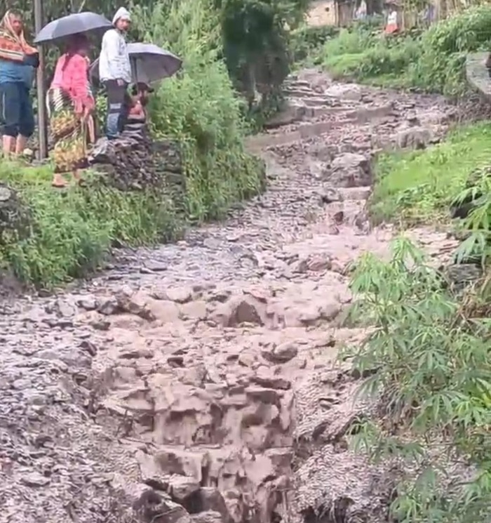 चमोली: