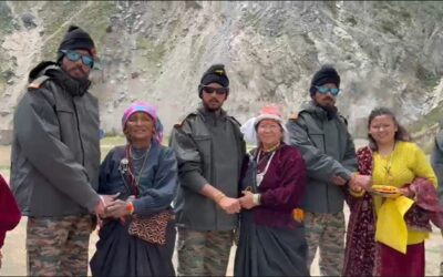 चमोली: नीती घाटी के नीती और गमशाली की बहनों ने सीमा पर हिमवीरों की कलाई पर सजाई राखी–