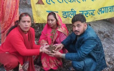 चमोली: शादी की याद में नवदंपती ने रोपा समलौण पौधा–